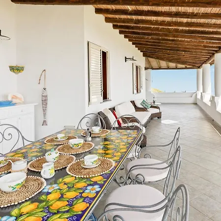 Rebecca De Agostini Villa Lipari (Isola Lipari)